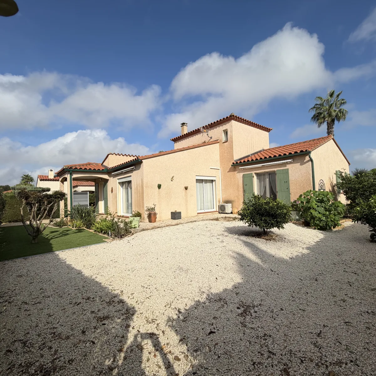 STOP AFFAIRE : TORREILLES VILLA 4 FACES